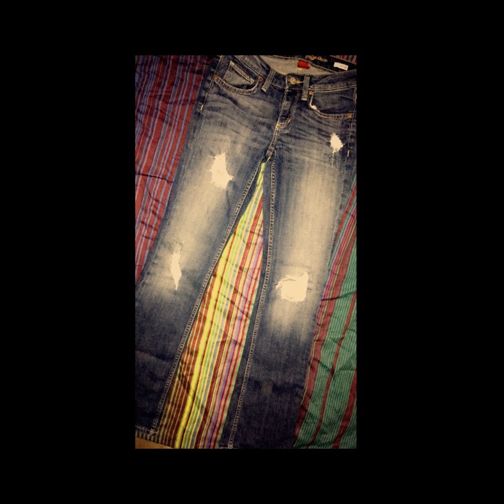 Ripped jeans